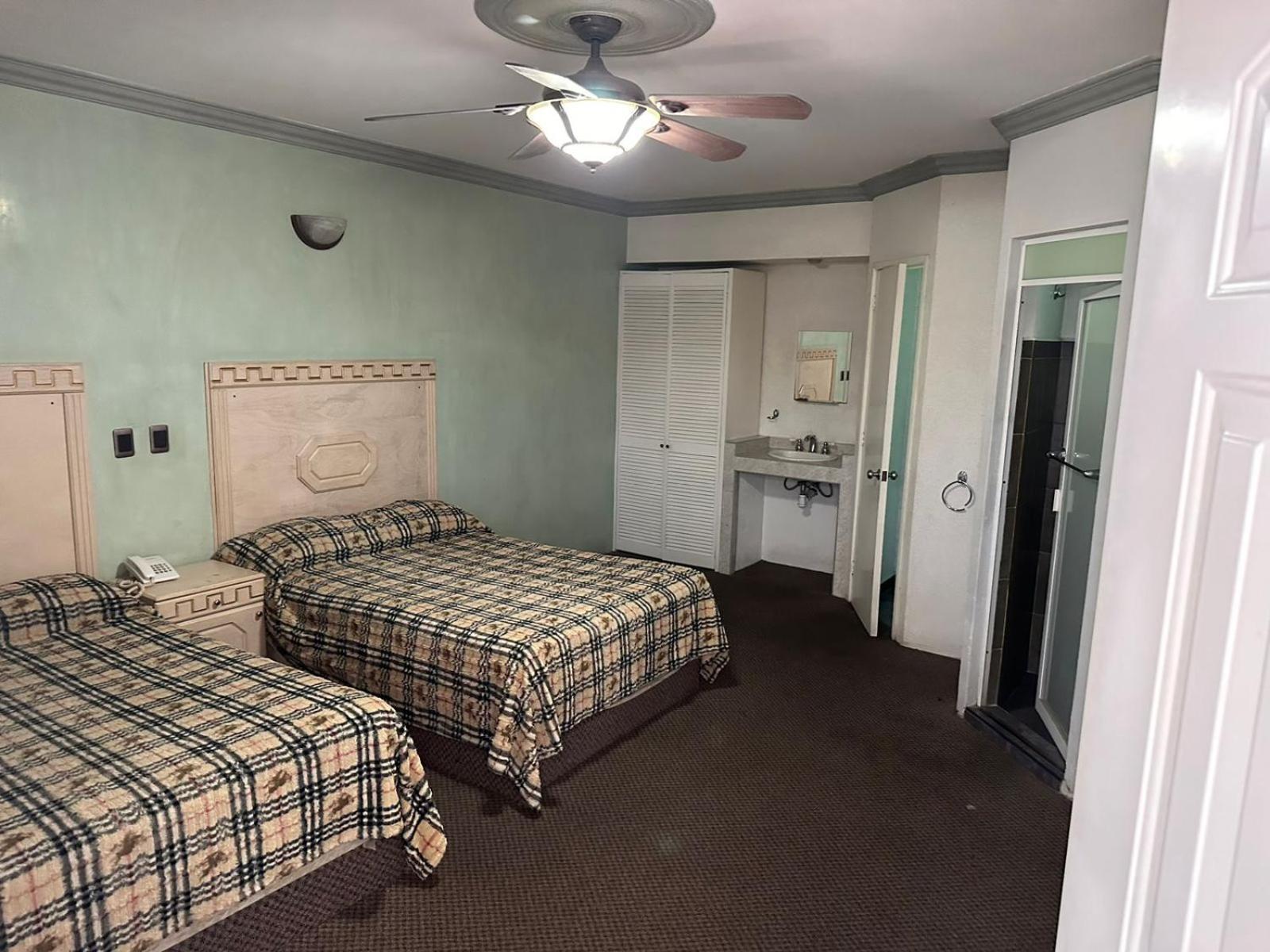 Hotel Real Santa Rosa موروليا المظهر الخارجي الصورة